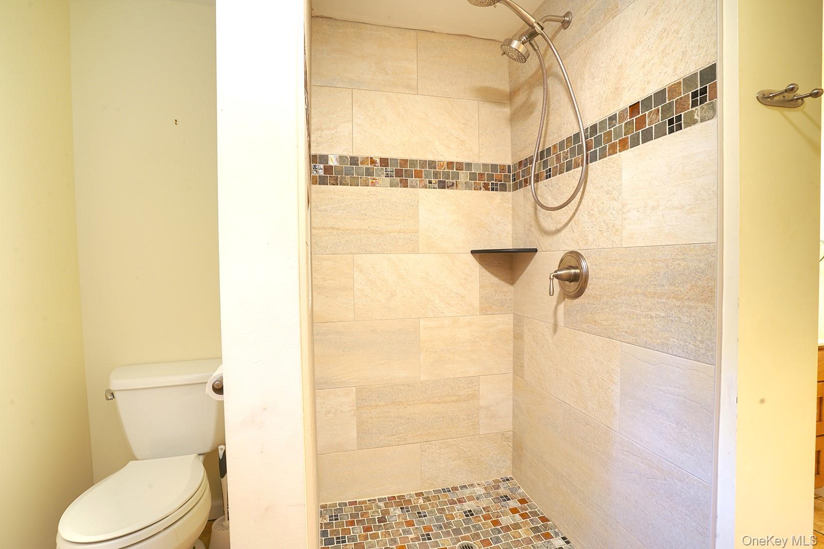 16 Briar Hill Road – For Sale photo 25