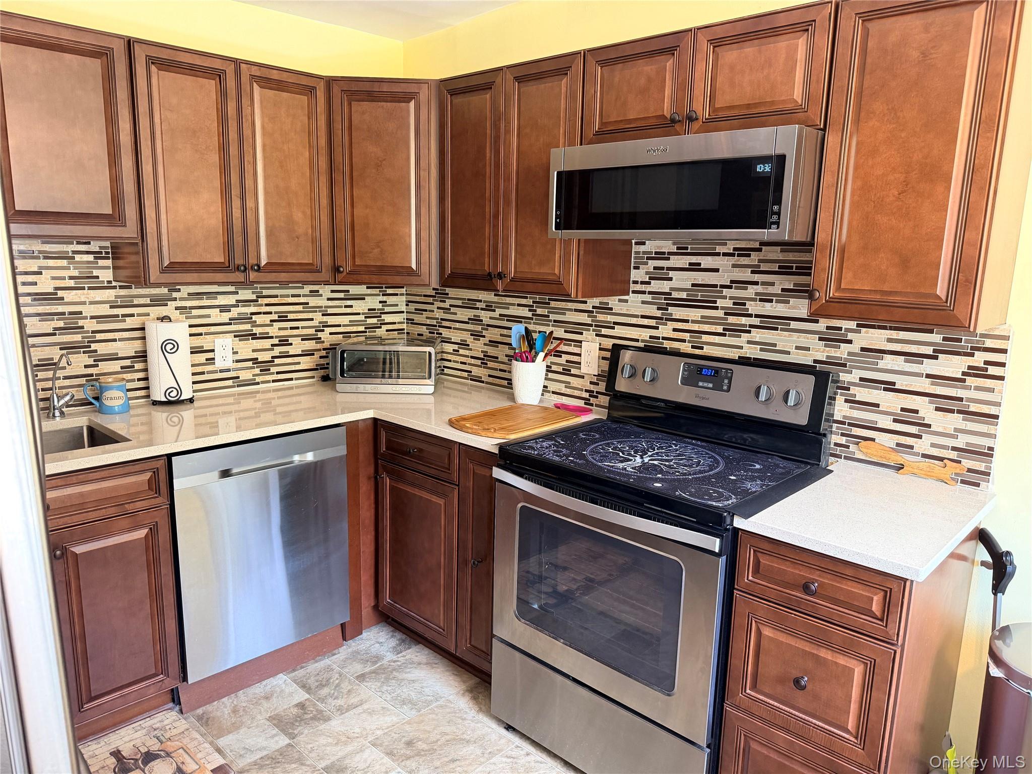 42 Manor Drive, Unit 42 photo 10