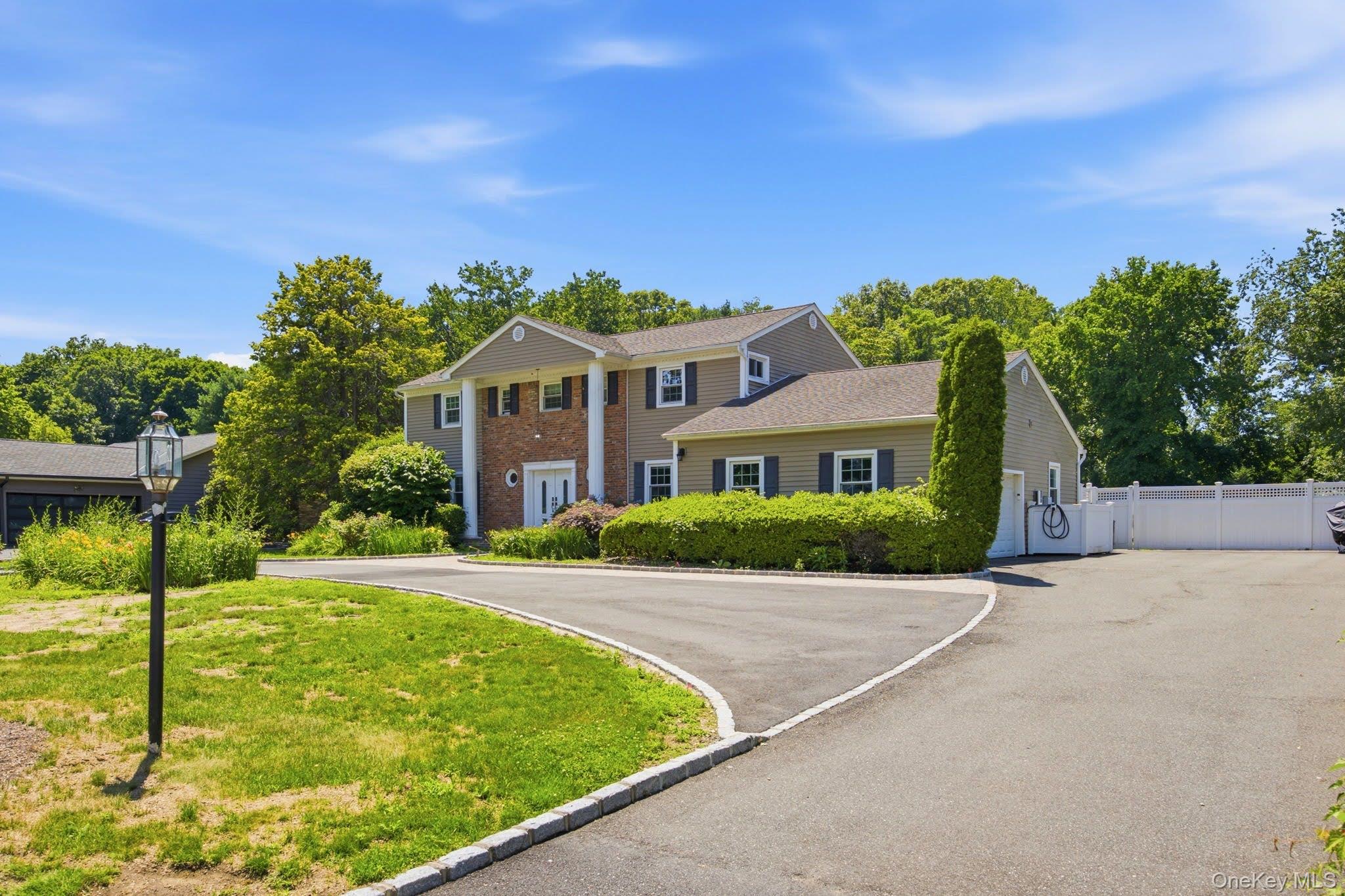25 Artisan Avenue – For Sale photo 2