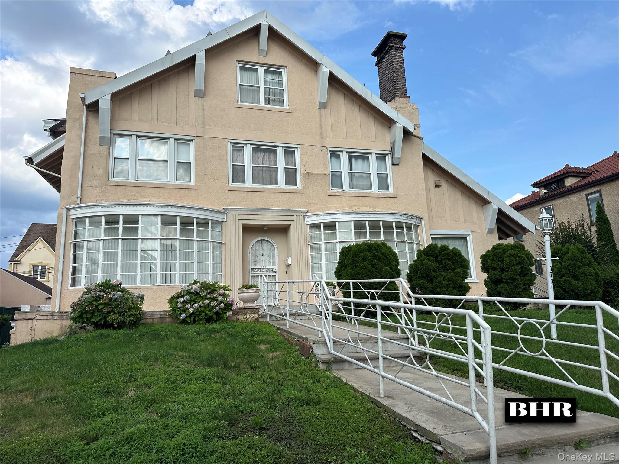 171 Girard Street – For Sale