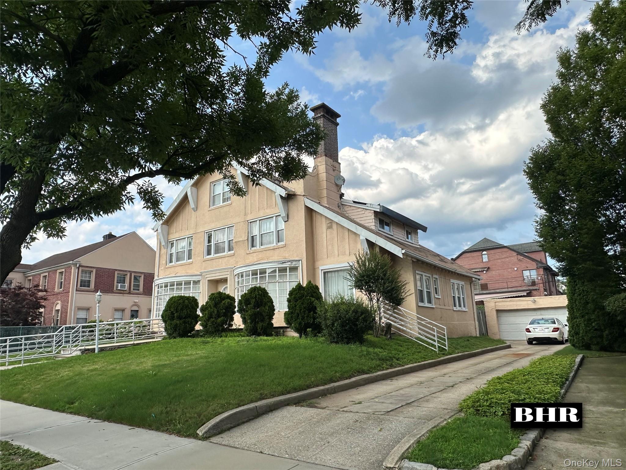 171 Girard Street – For Sale photo 3