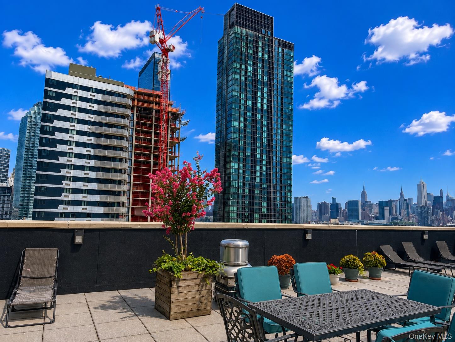 2415 Queens Plaza N, Unit 6B photo 6