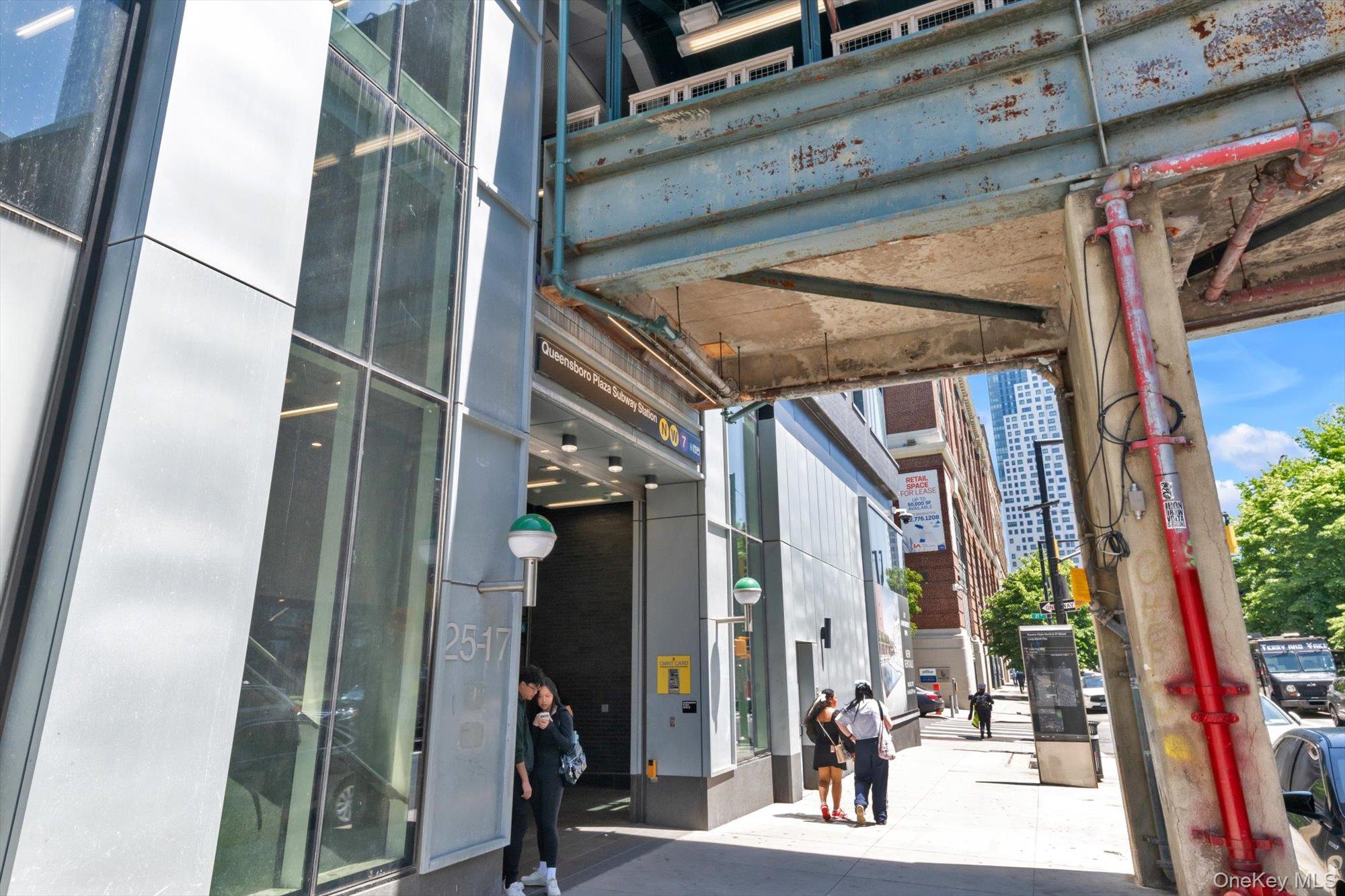 2415 Queens Plaza N, Unit 6B photo 28