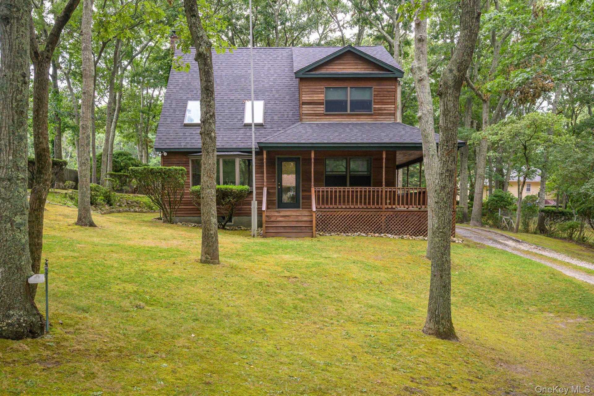 31 Washington Heights Avenue – For Sale