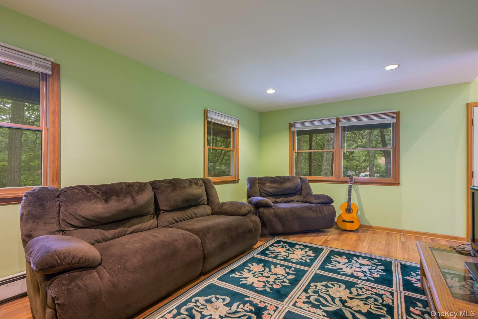 31 Washington Heights Avenue – For Sale photo 8