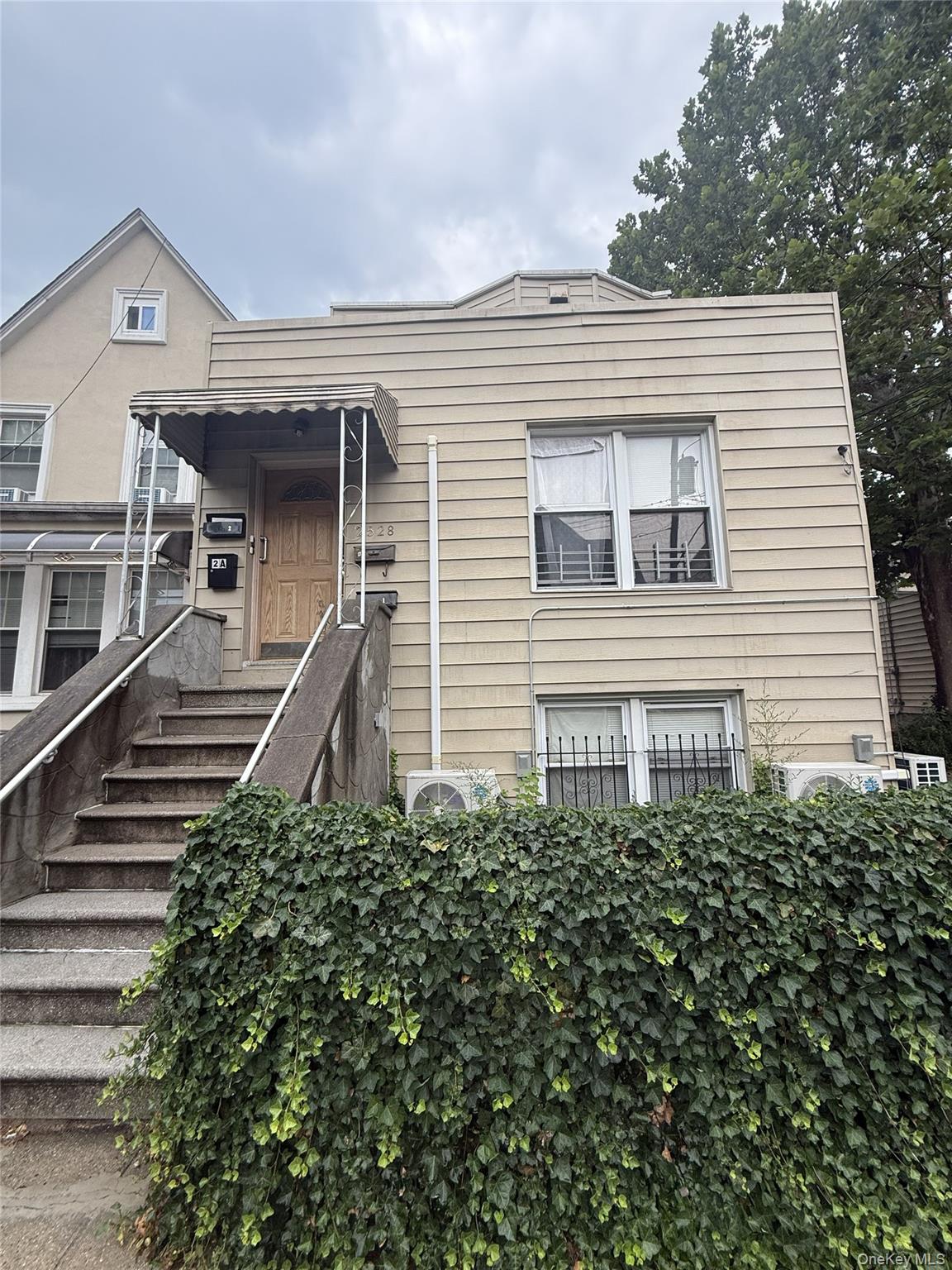 2528 Poplar Street – For Rent