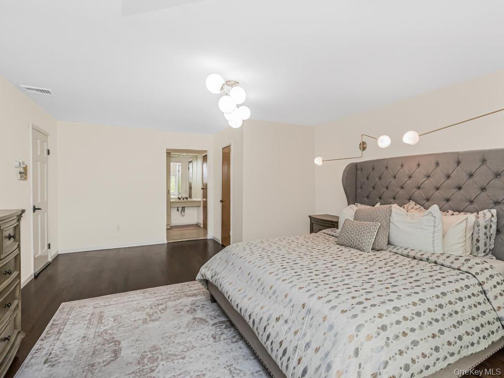 8 Fairgreen Court – For Sale photo 18