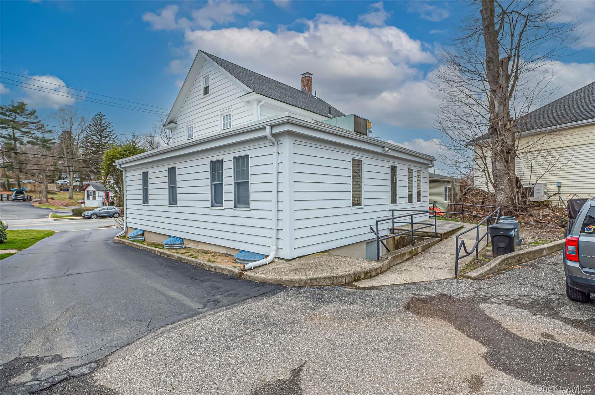424 New York Avenue – For Rent photo 14