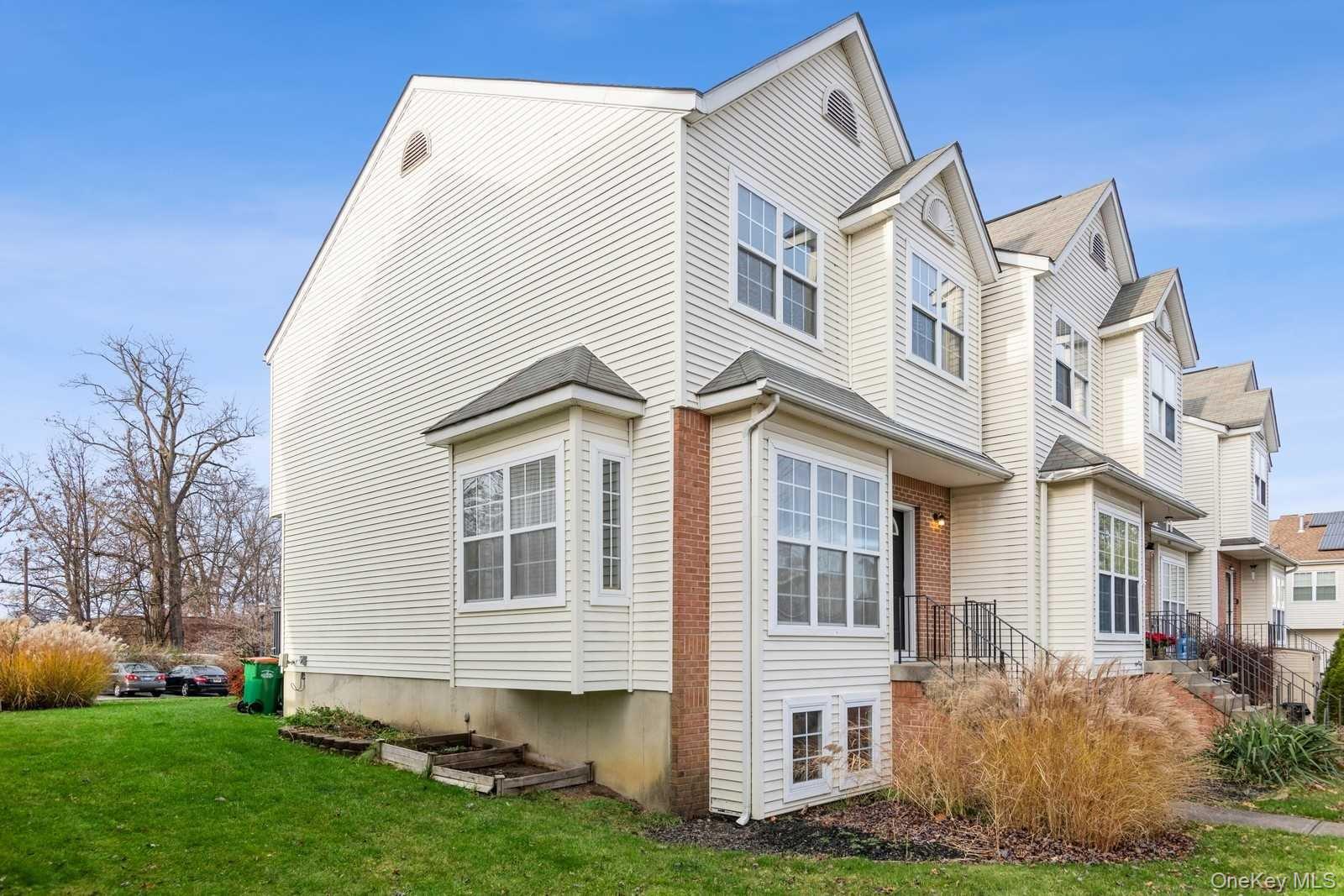 52 Schenck Avenue – For Rent photo 5