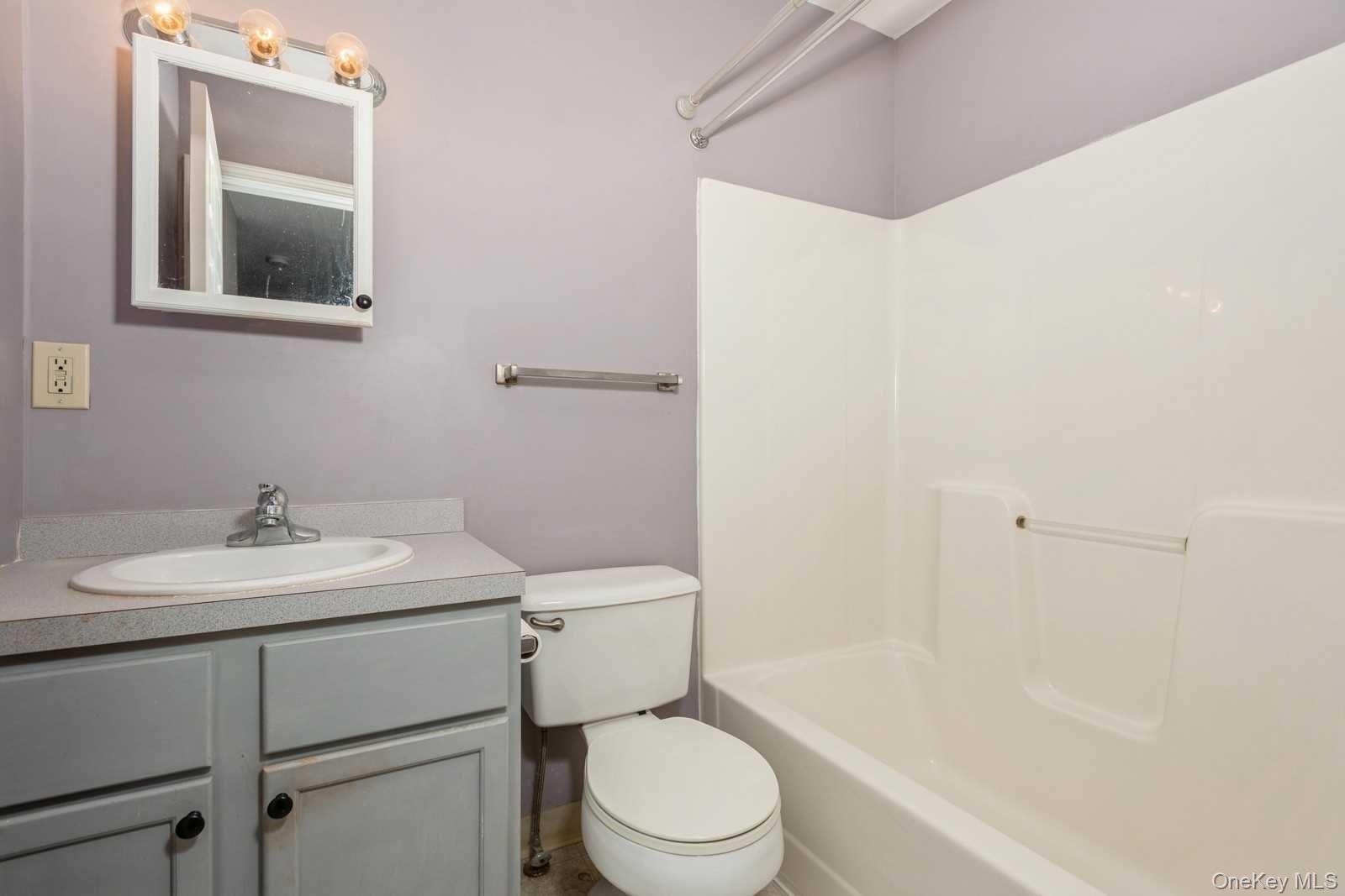 52 Schenck Avenue – For Rent photo 23