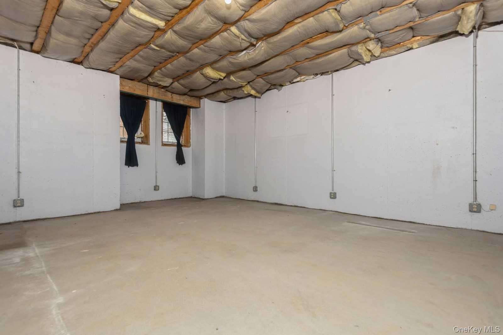 52 Schenck Avenue – For Rent photo 28