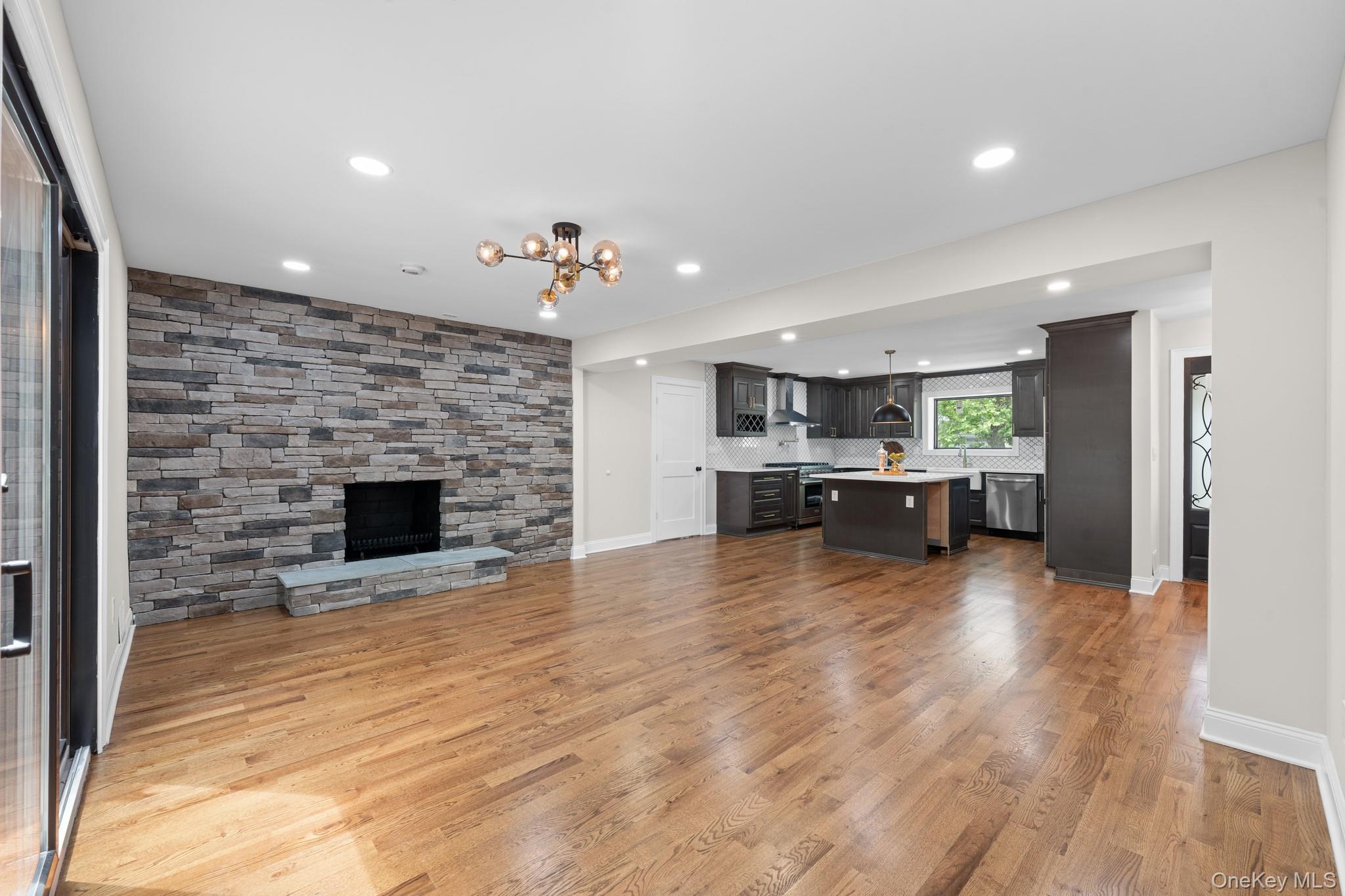 1 Greg Lane – For Sale photo 13