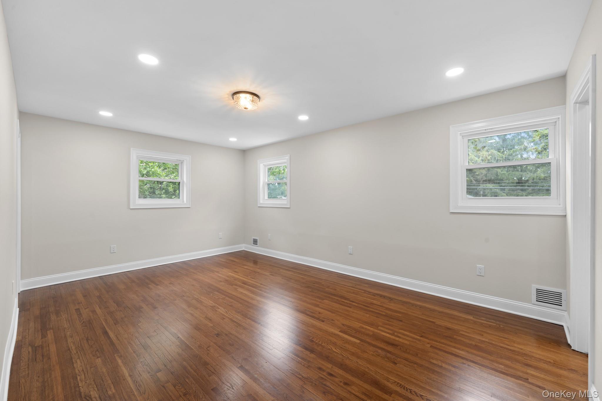 1 Greg Lane – For Sale photo 26
