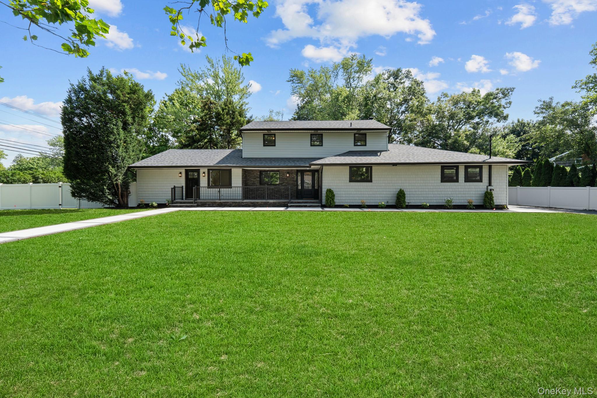 1 Greg Lane – For Sale
