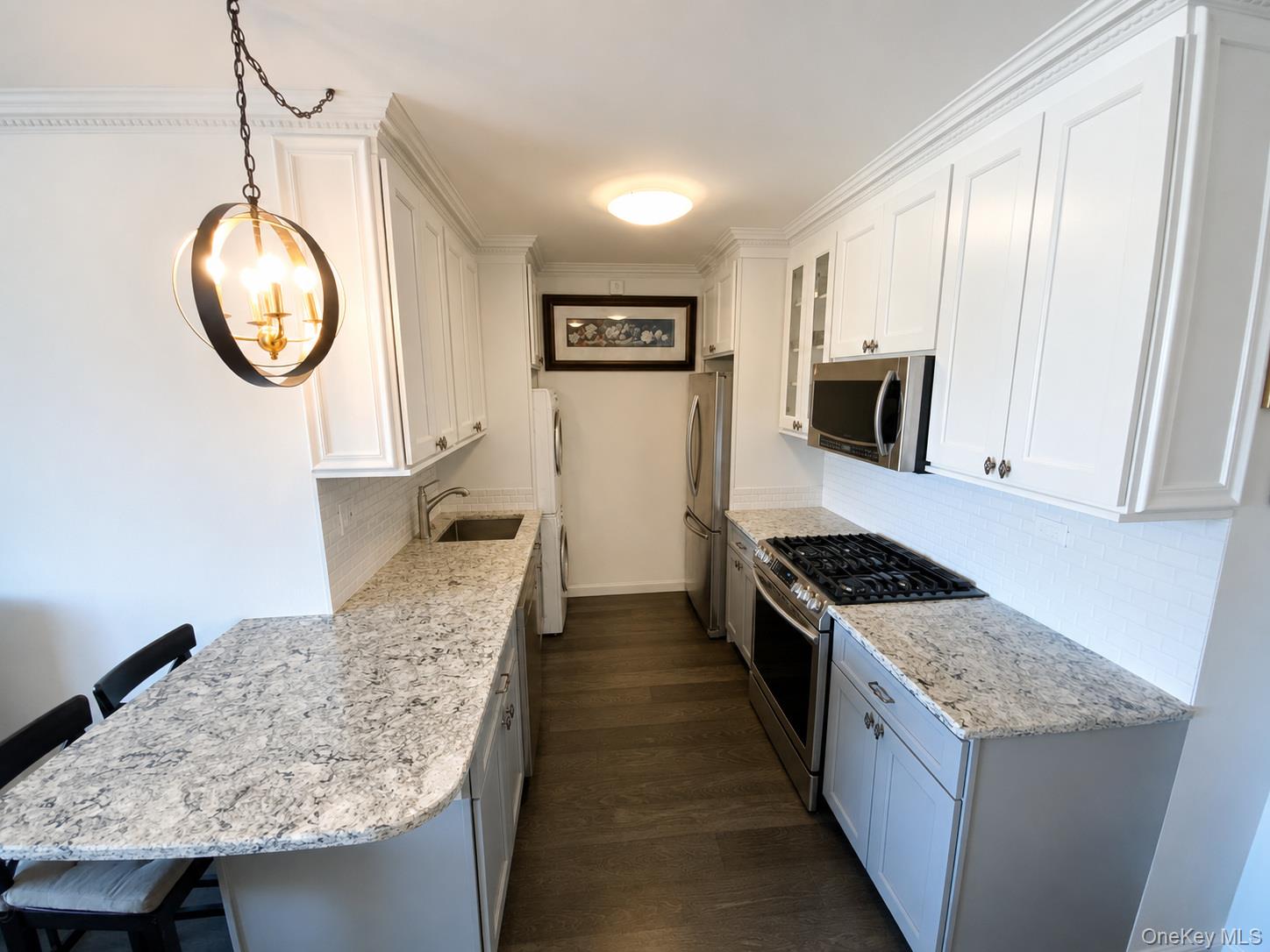 26910 Grand Central Parkway, Unit 8F photo 9