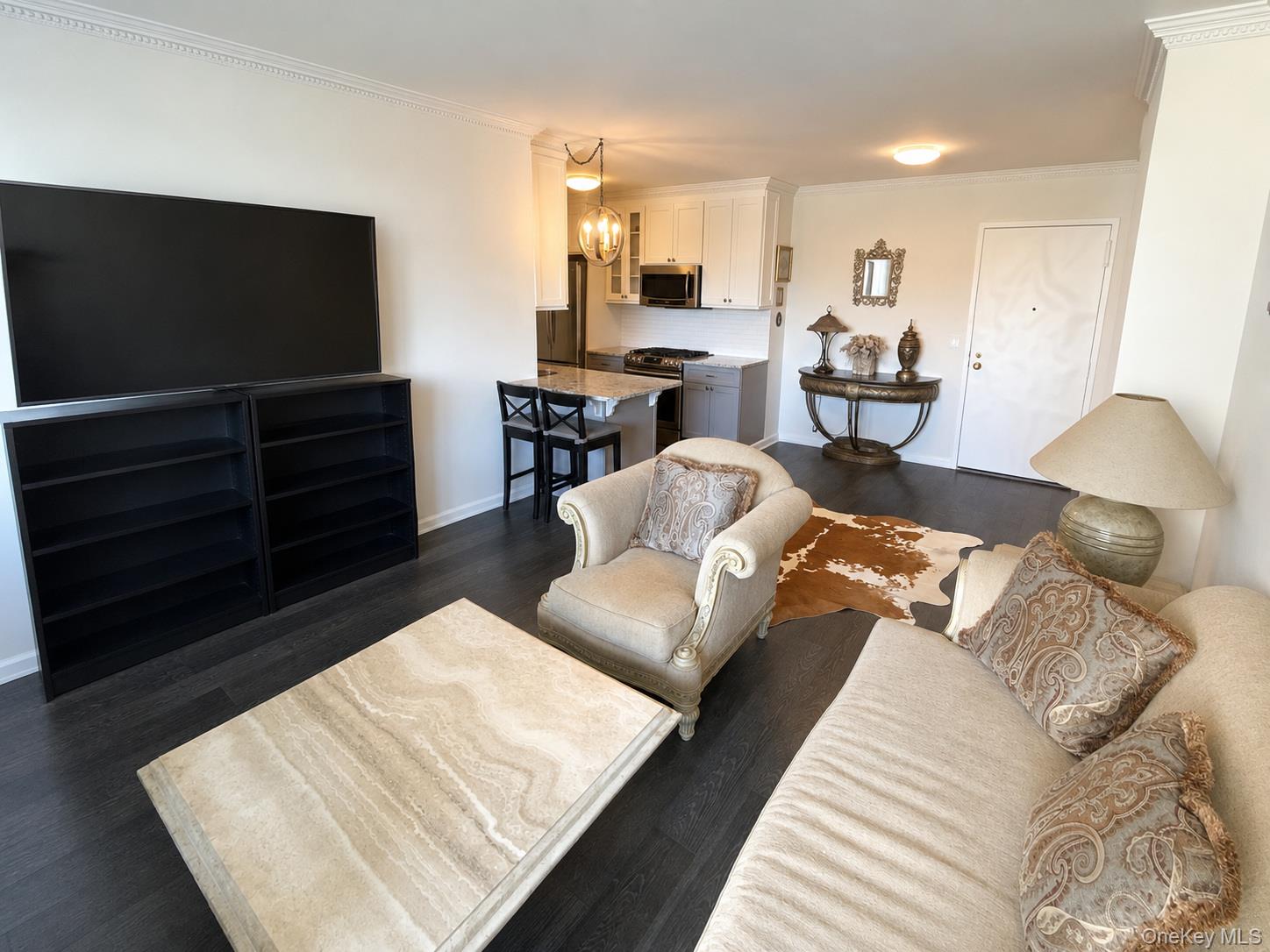 26910 Grand Central Parkway, Unit 8F photo 4