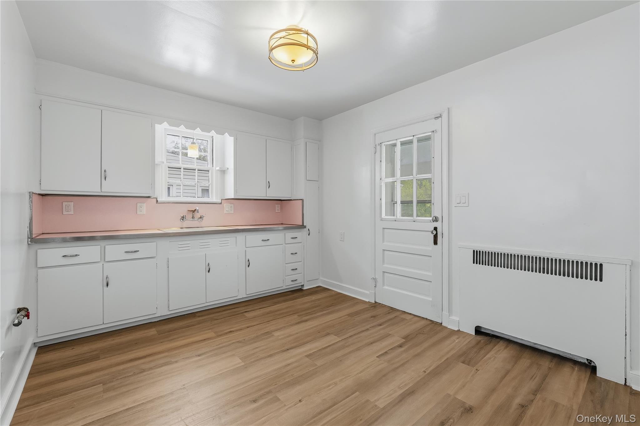 20 S Washington Avenue – For Sale photo 8