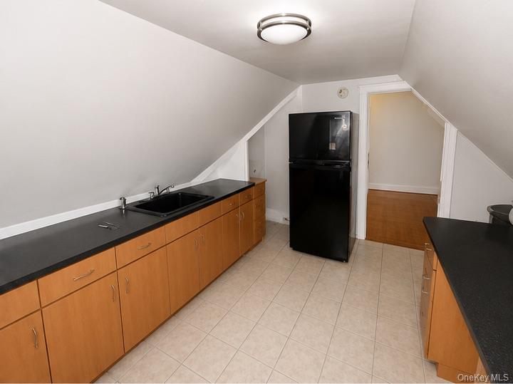 116-24 220th Street, Unit 2 photo 5