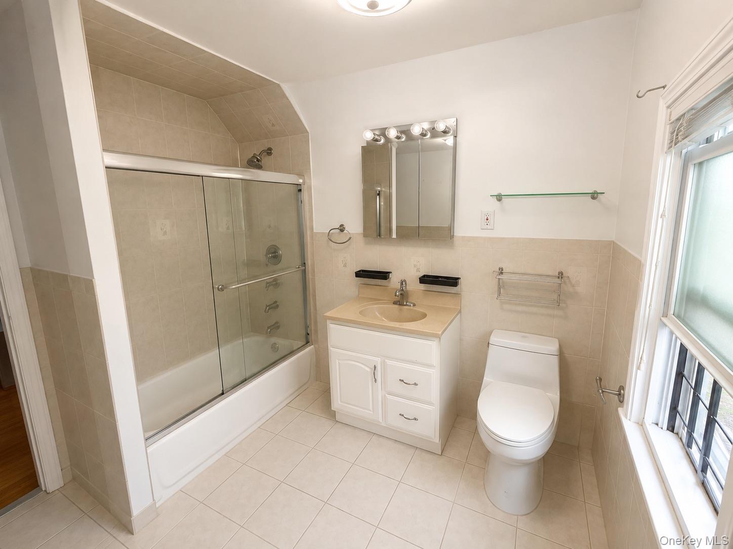 116-24 220th Street, Unit 2 photo 6
