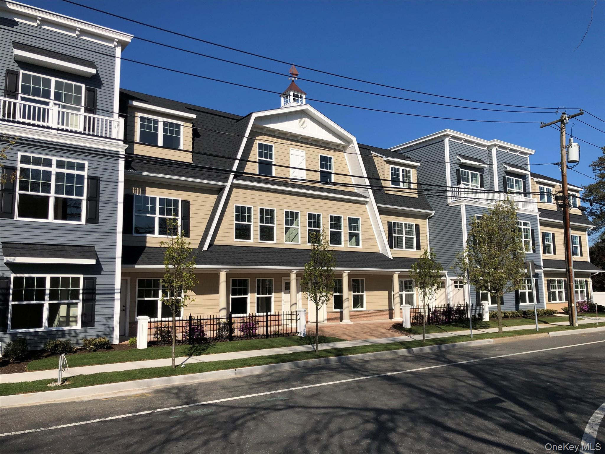 45 Fifth Avenue – For Rent