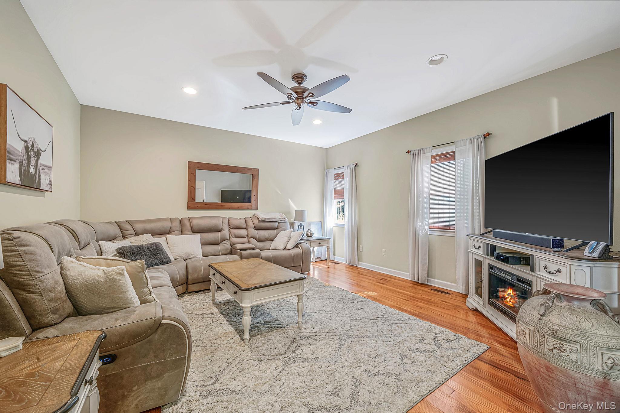 138 Holiday Boulevard – For Sale photo 15