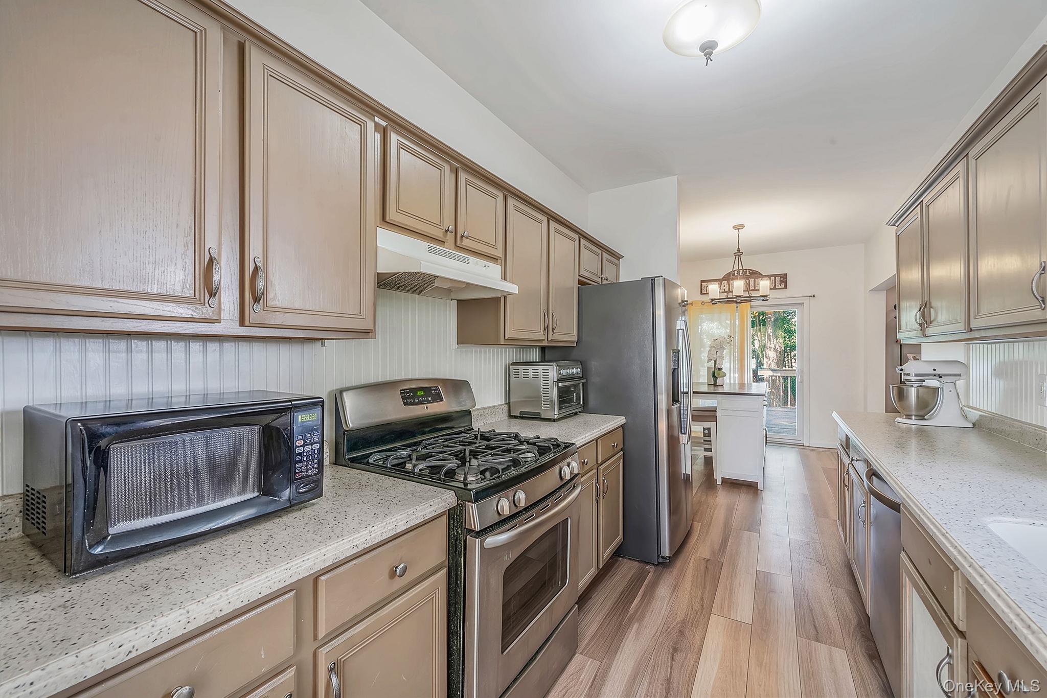 138 Holiday Boulevard – For Sale photo 12