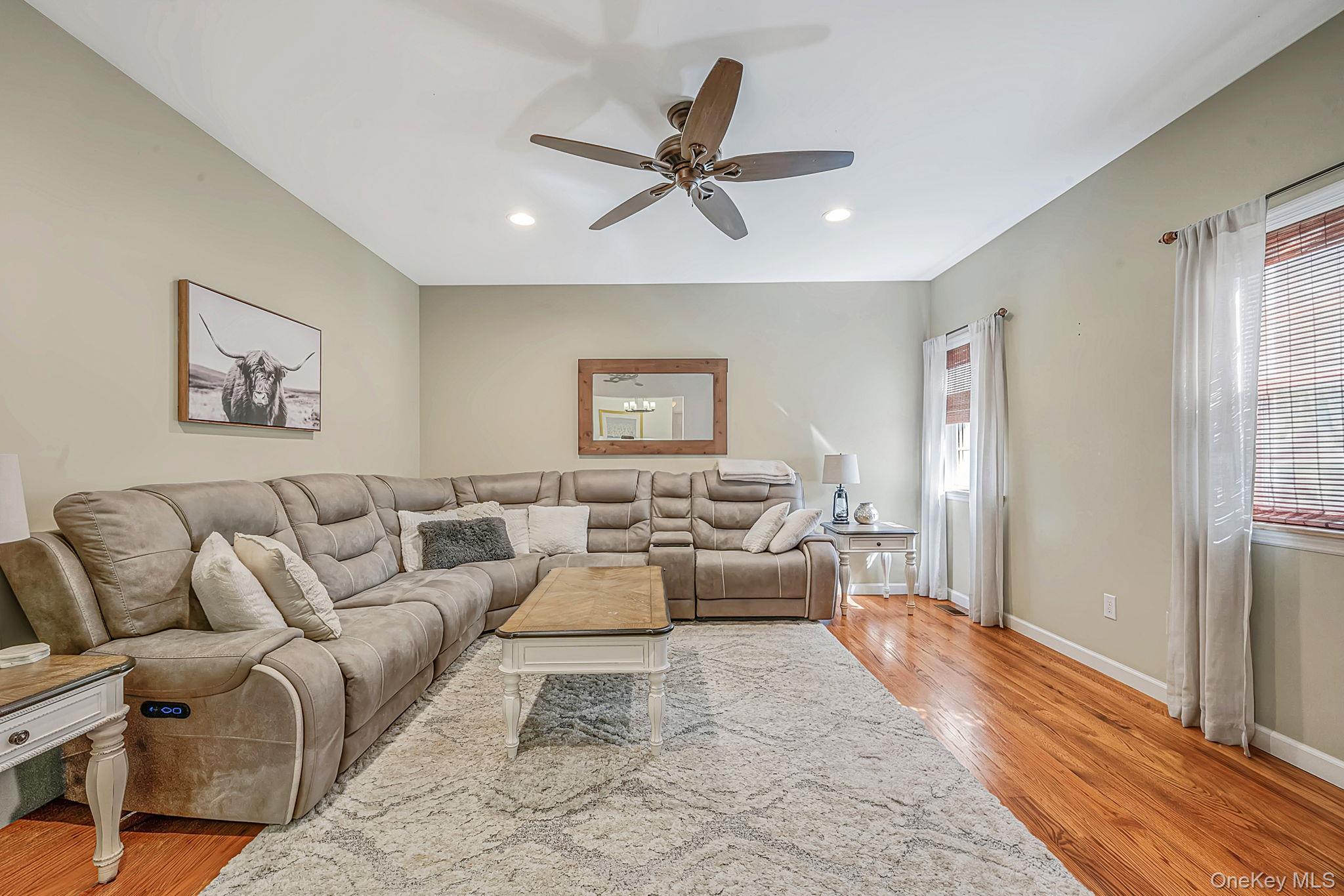 138 Holiday Boulevard – For Sale photo 16