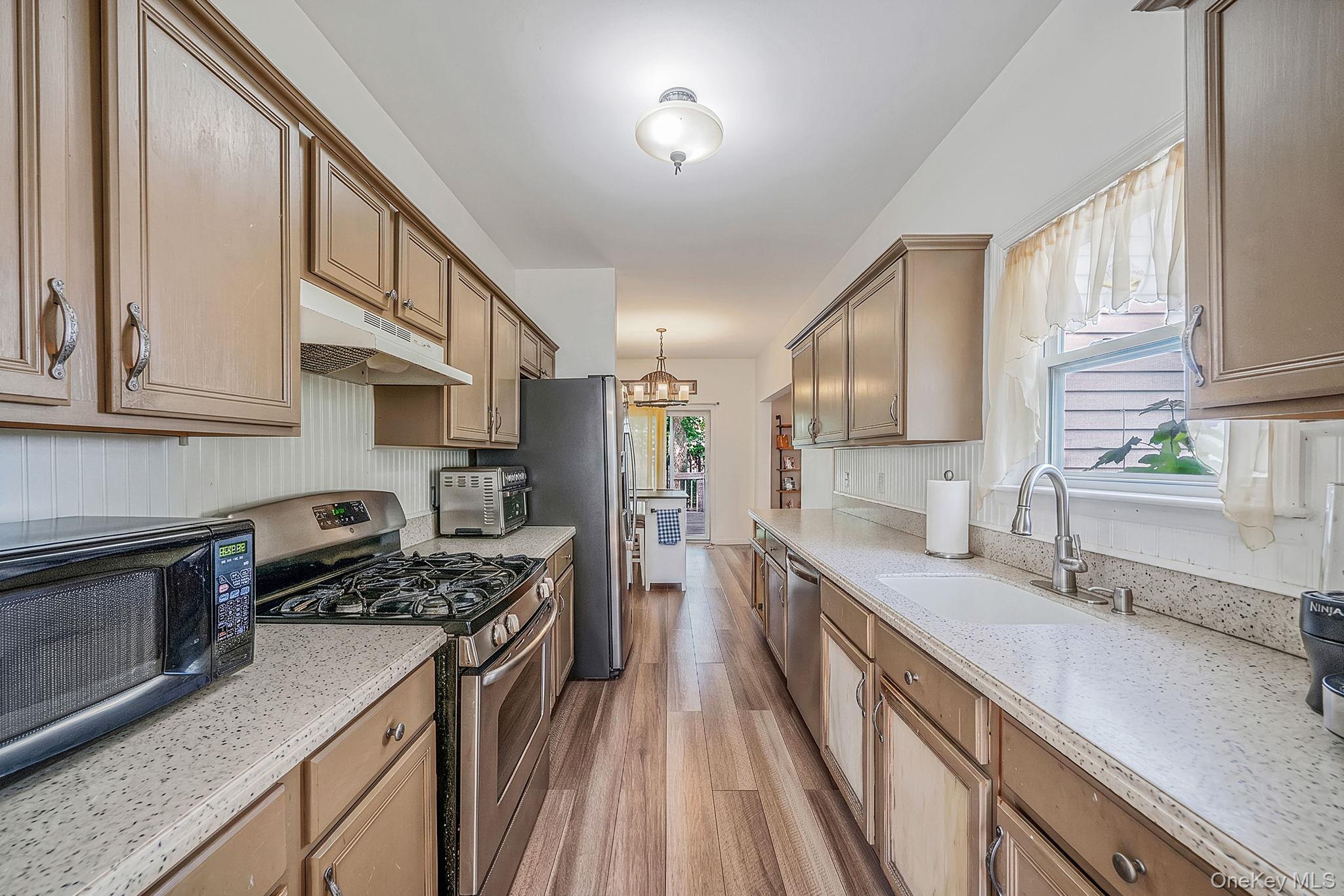 138 Holiday Boulevard – For Sale photo 11