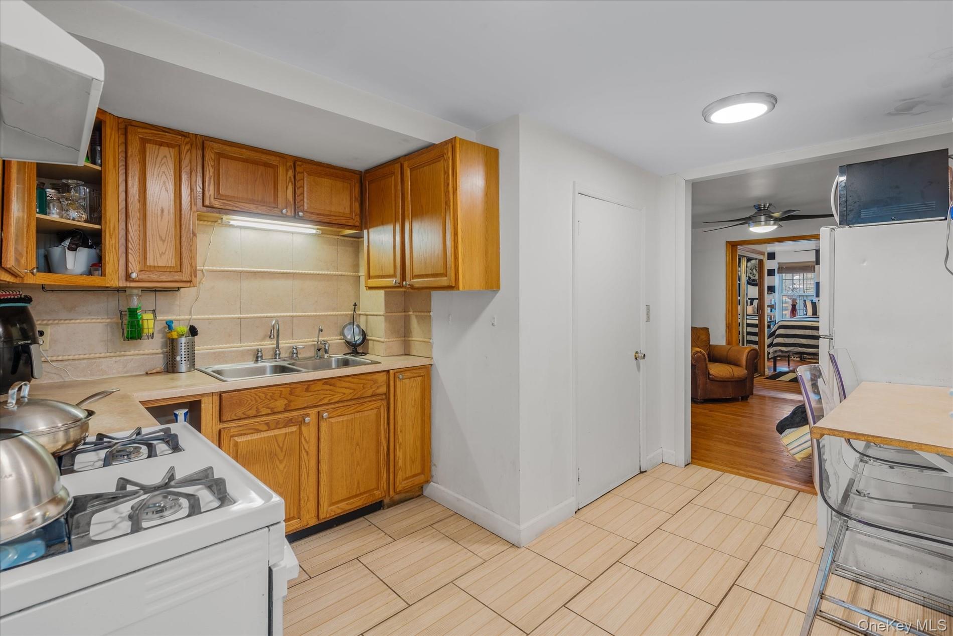 1241 Putnam Avenue – For Sale photo 11