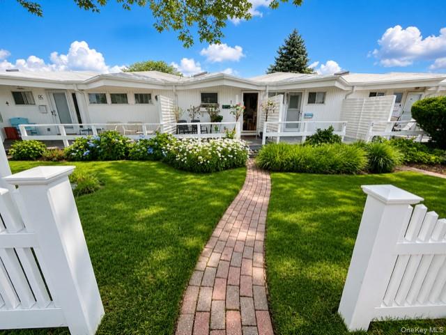35 Library Avenue, Unit 8 R
