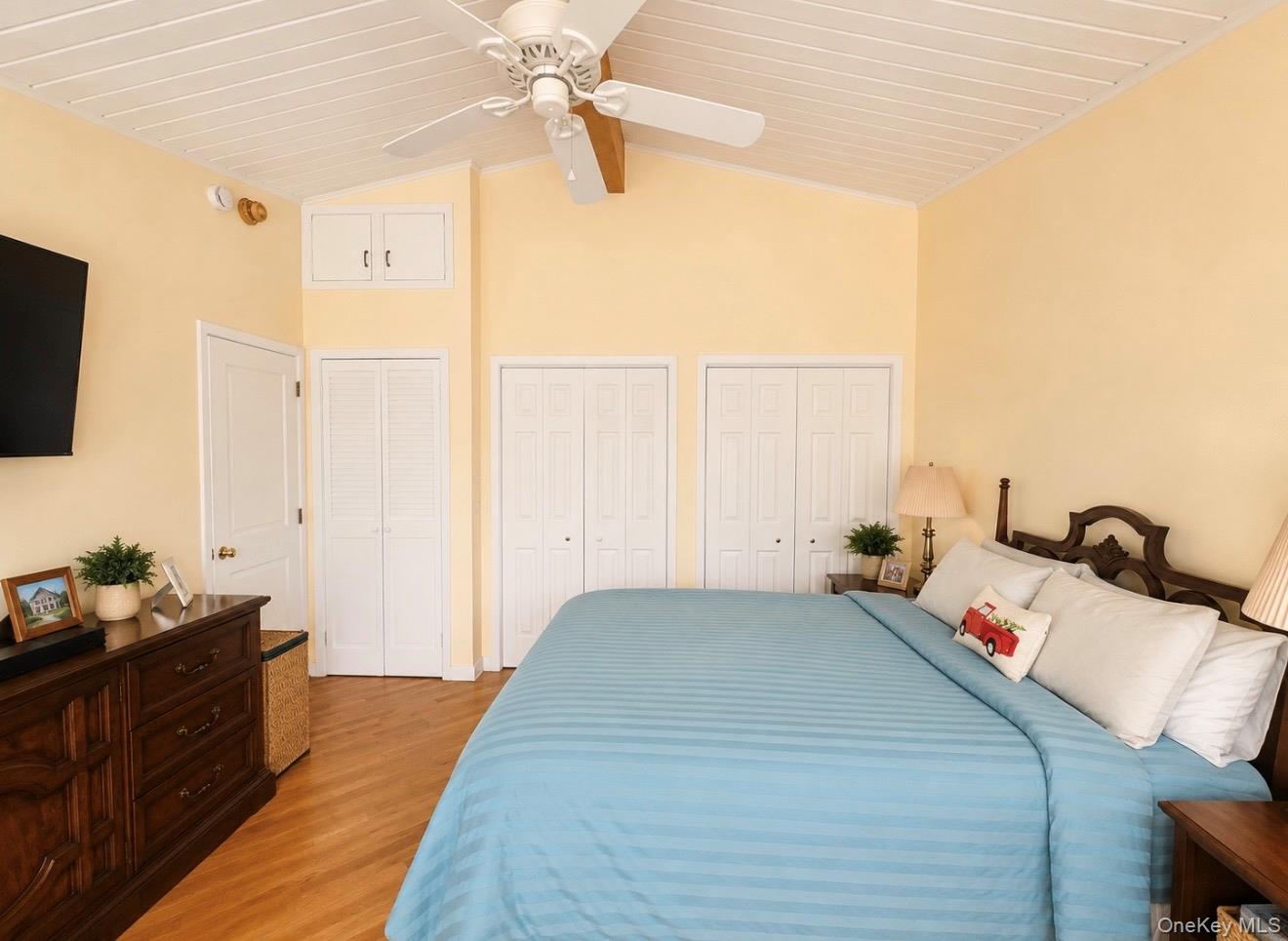35 Library Avenue, Unit 8 R photo 12