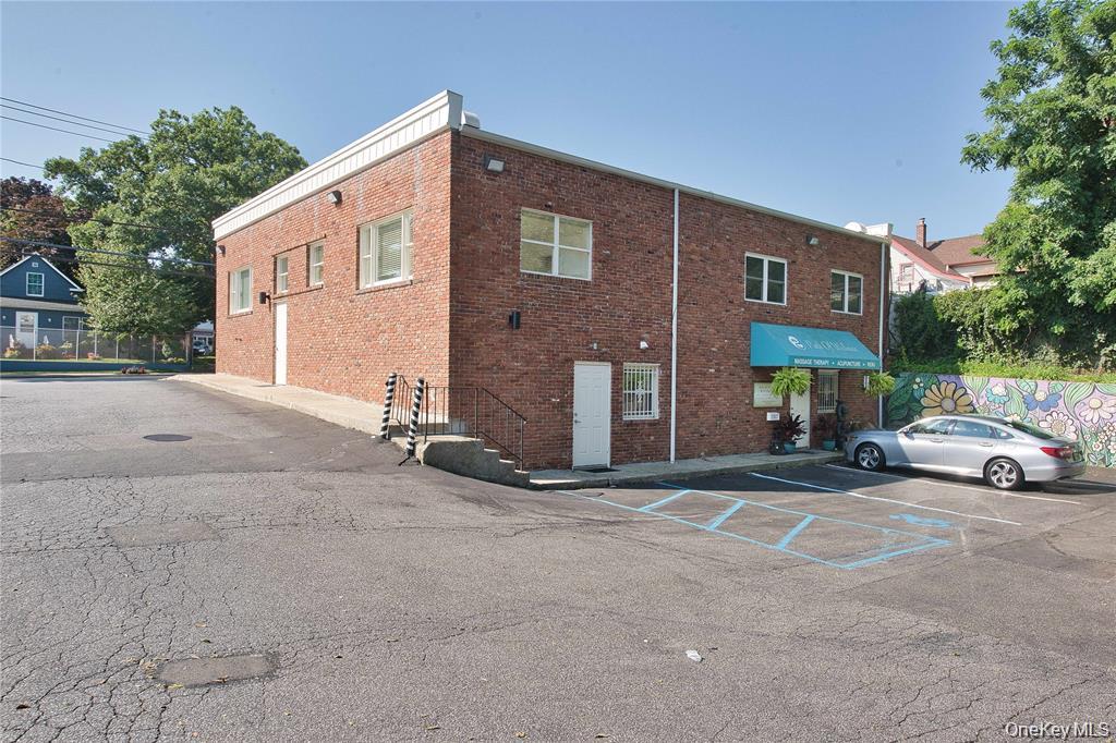 121 Pulaski Road, Unit 4 photo 12