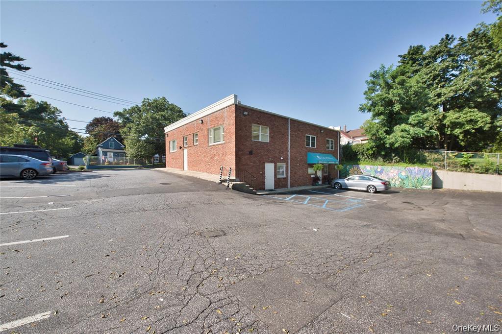 121 Pulaski Road, Unit 6 photo 11