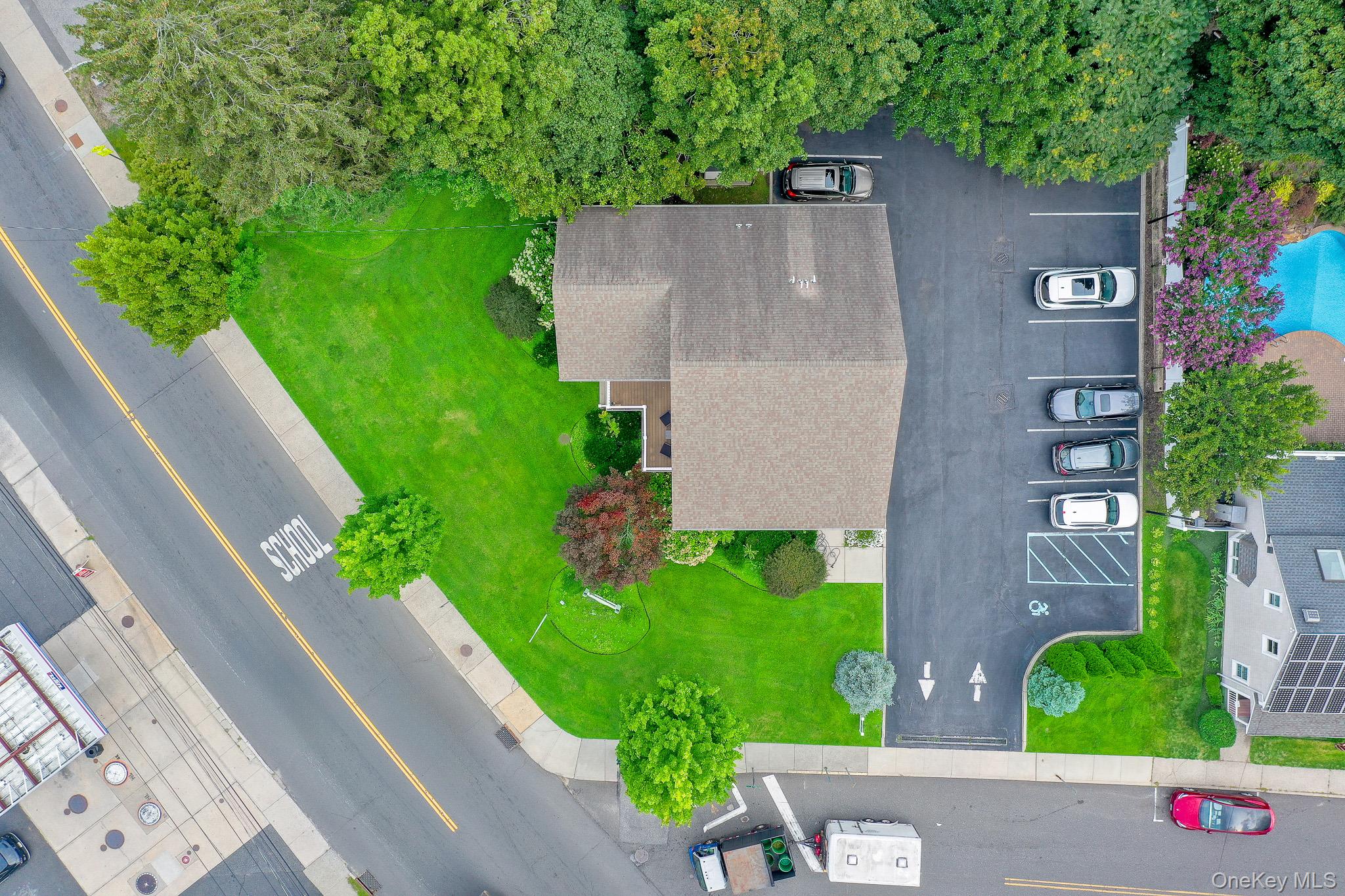 907 Main Street – For Rent photo 25