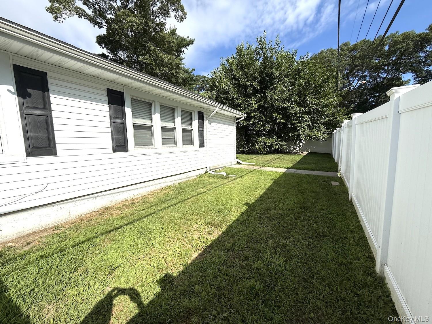 21 Kingdom Court – For Rent photo 10