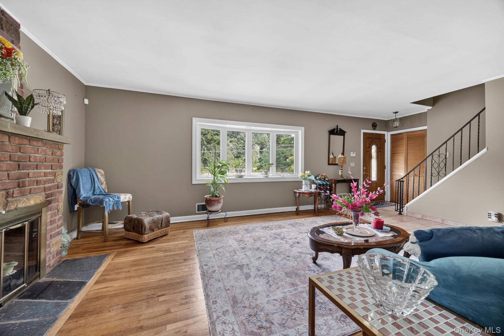 207 Clunie Avenue – For Sale photo 8