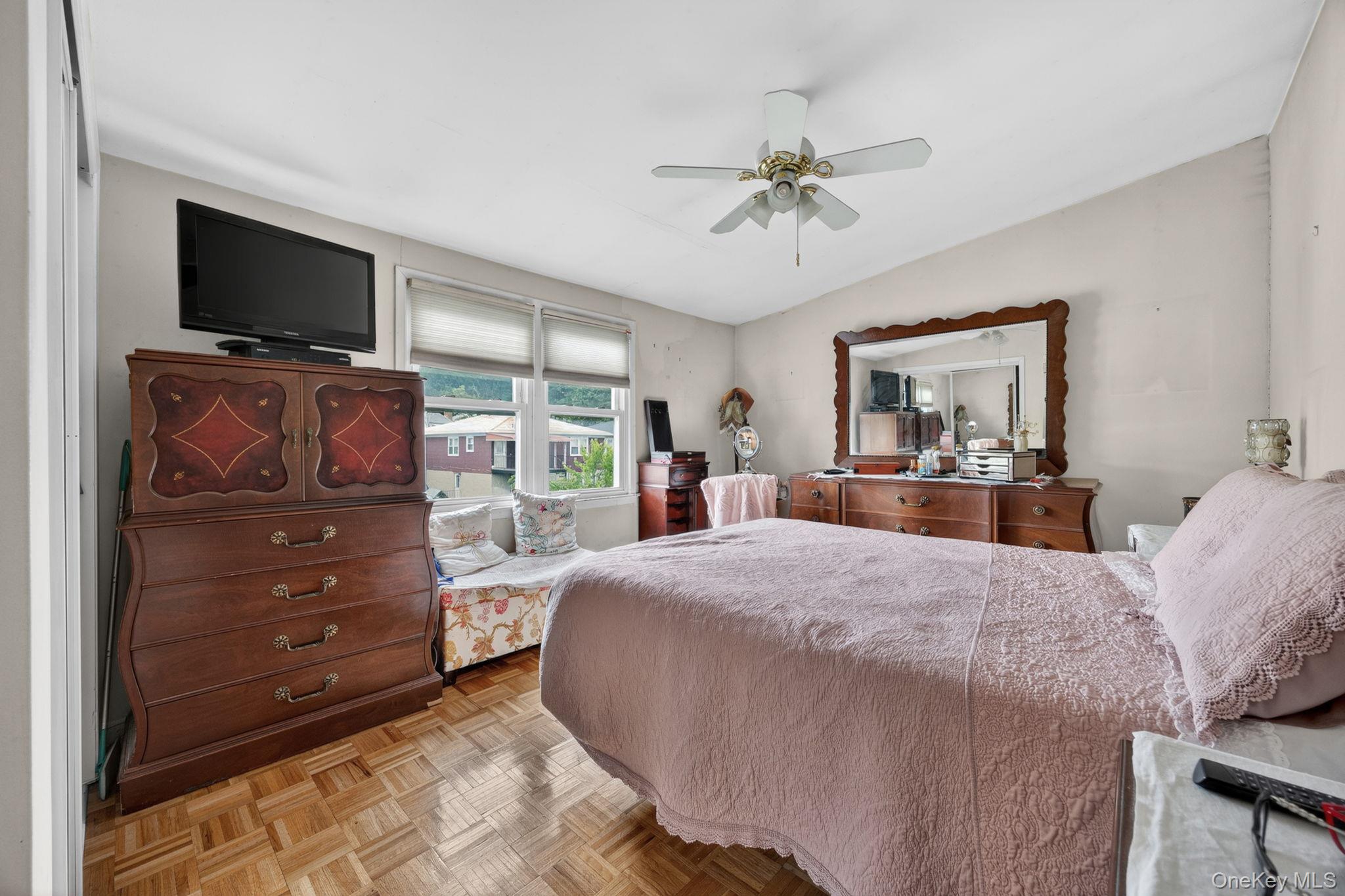 207 Clunie Avenue – For Sale photo 17