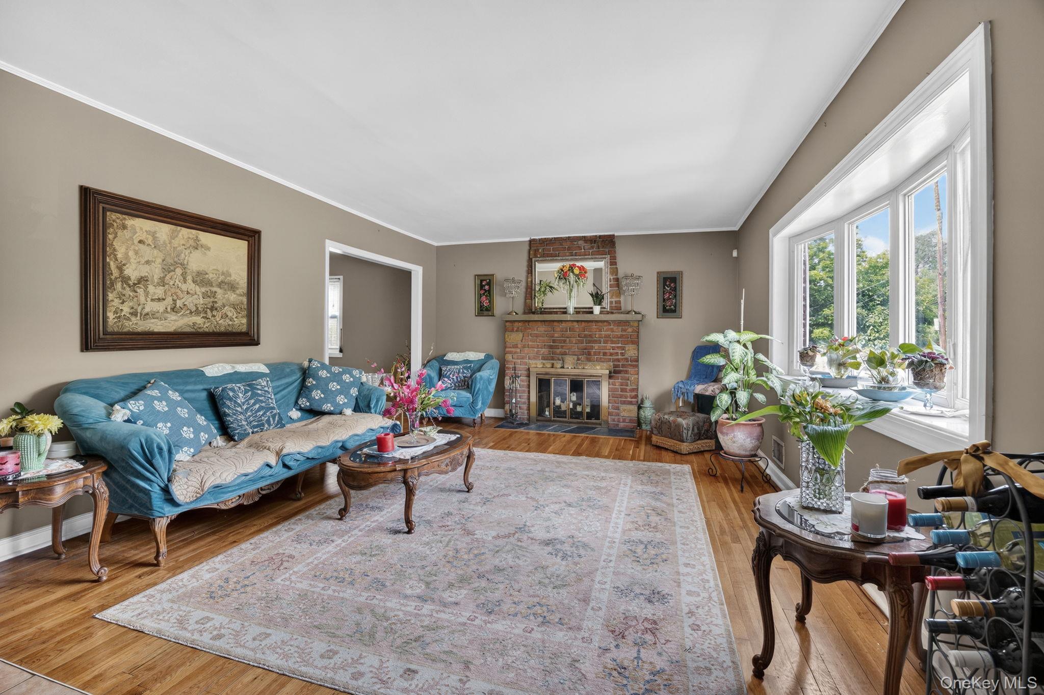 207 Clunie Avenue – For Sale photo 7