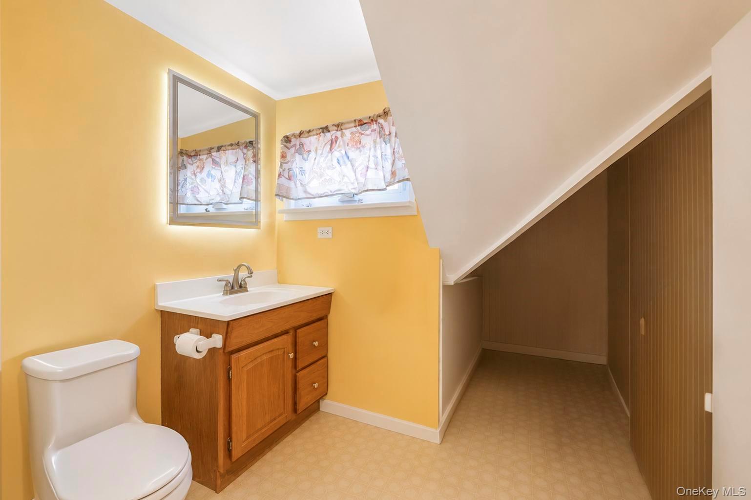 359 Roosevelt Avenue – For Sale photo 18