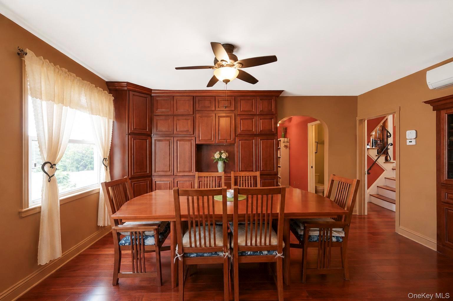359 Roosevelt Avenue – For Sale photo 9