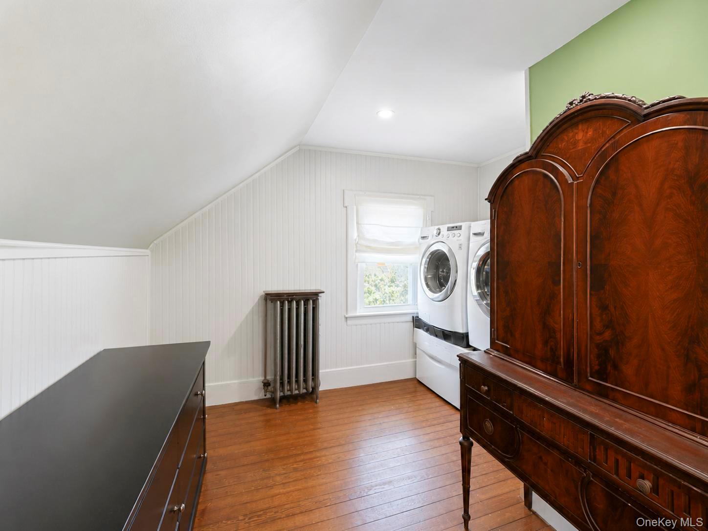 359 Roosevelt Avenue – For Sale photo 21