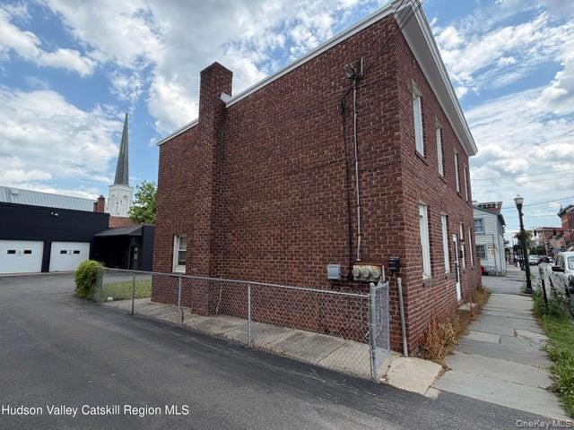 55 Partition Street – For Sale photo 6