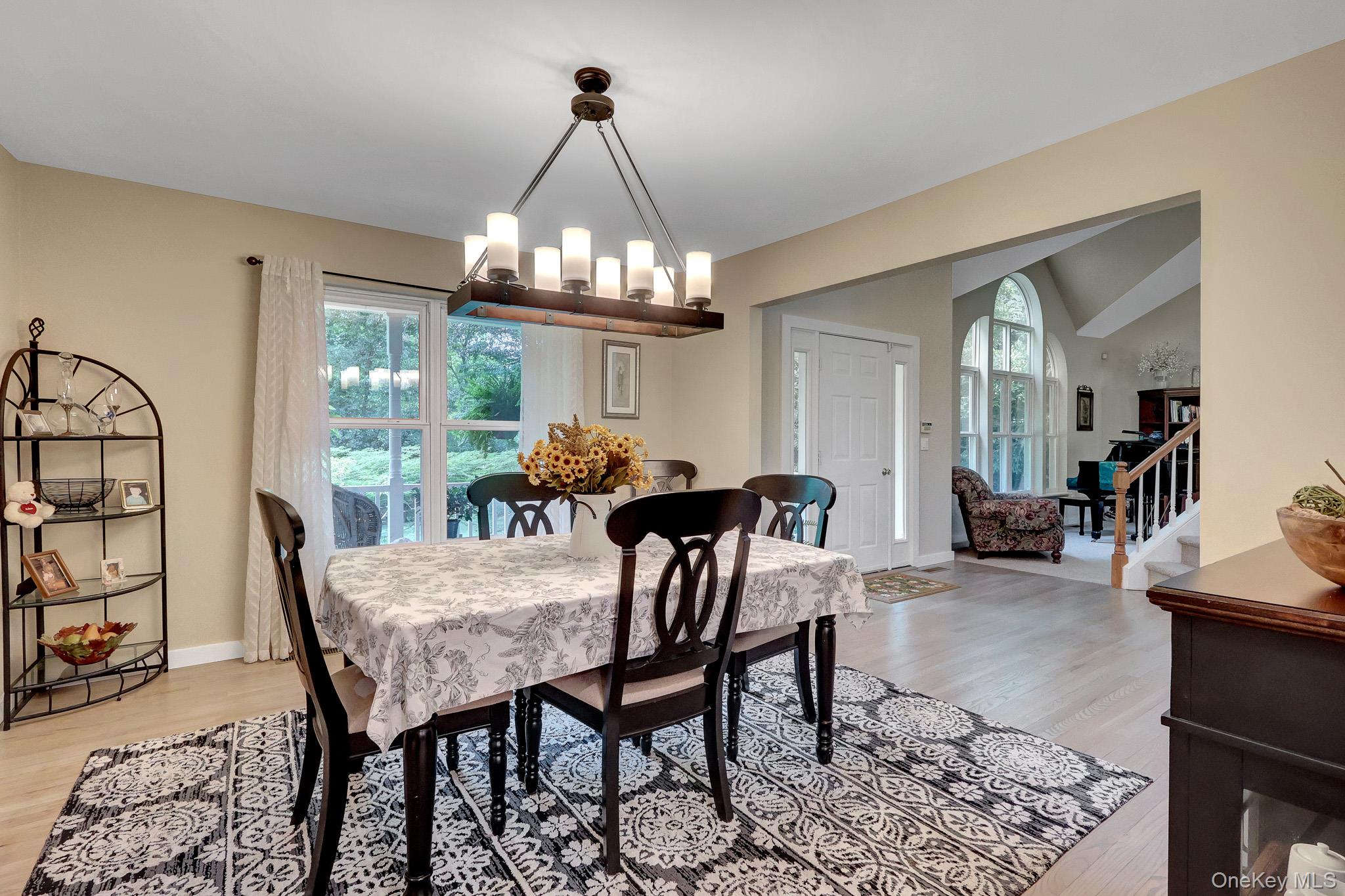 4 Apple Lane – For Sale photo 13