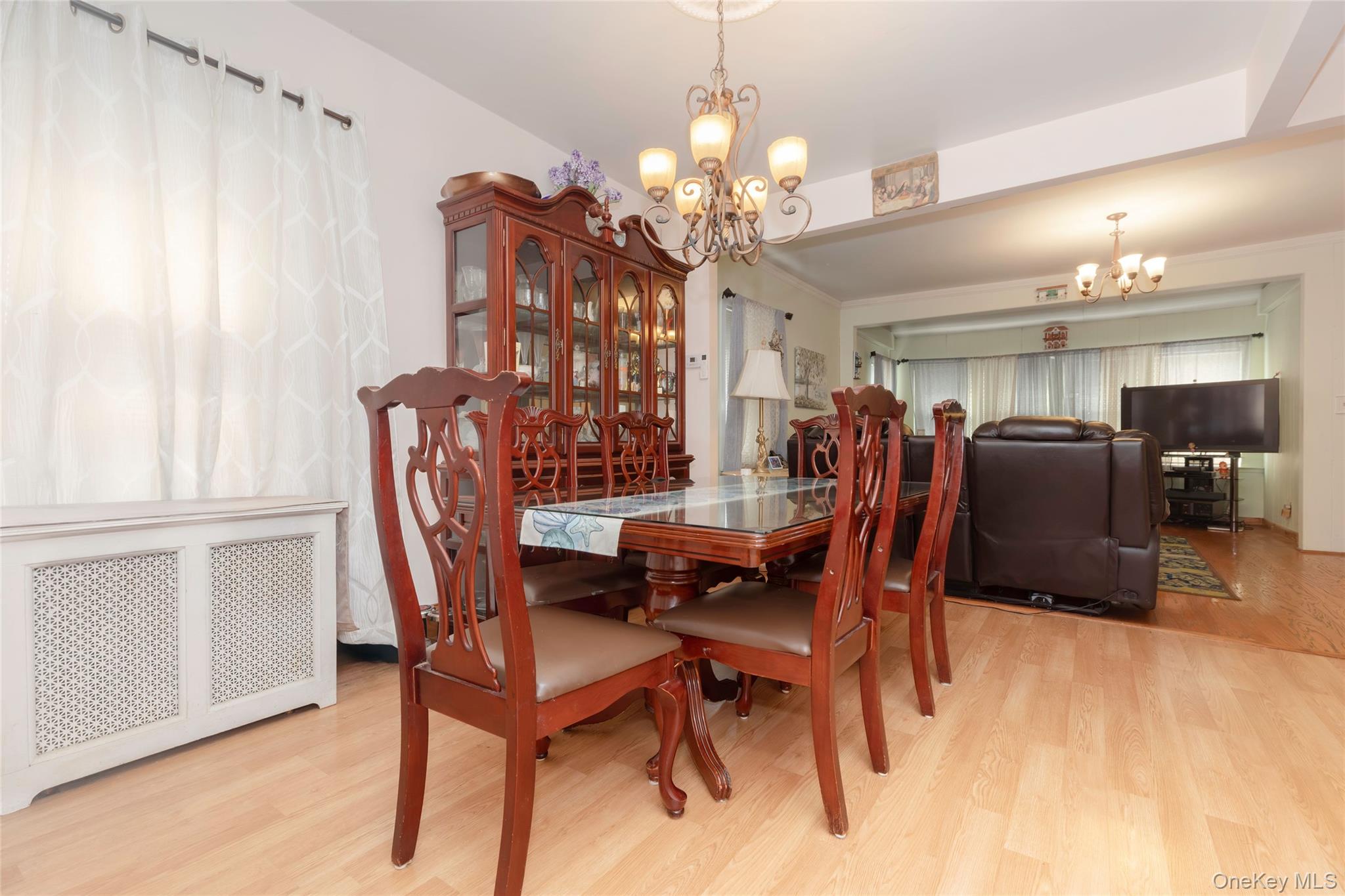 2036 Hobart Avenue – For Sale photo 8