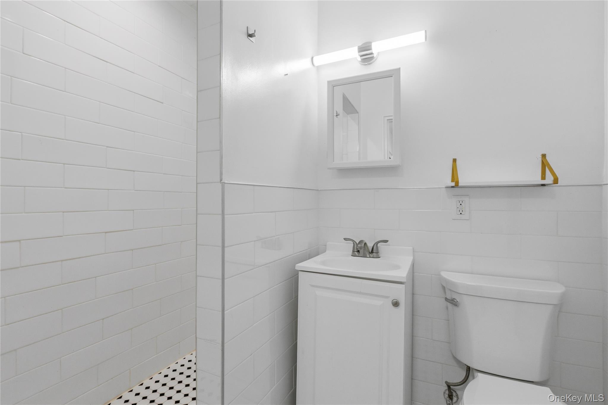 1133 Midland Avenue, Unit 1K photo 16