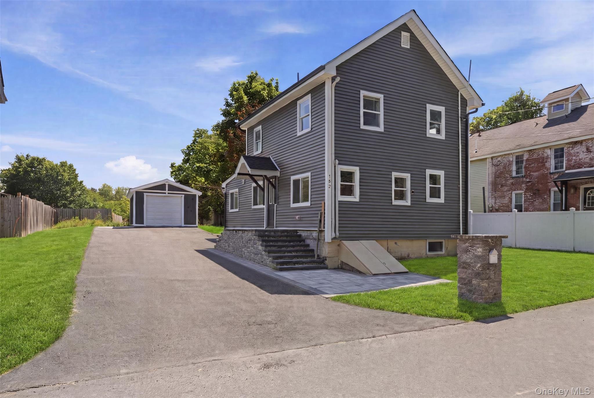 142 Railroad Avenue – For Sale