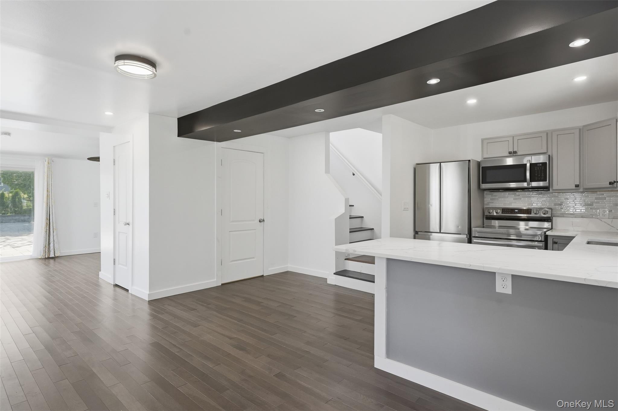 142 Railroad Avenue – For Sale photo 5