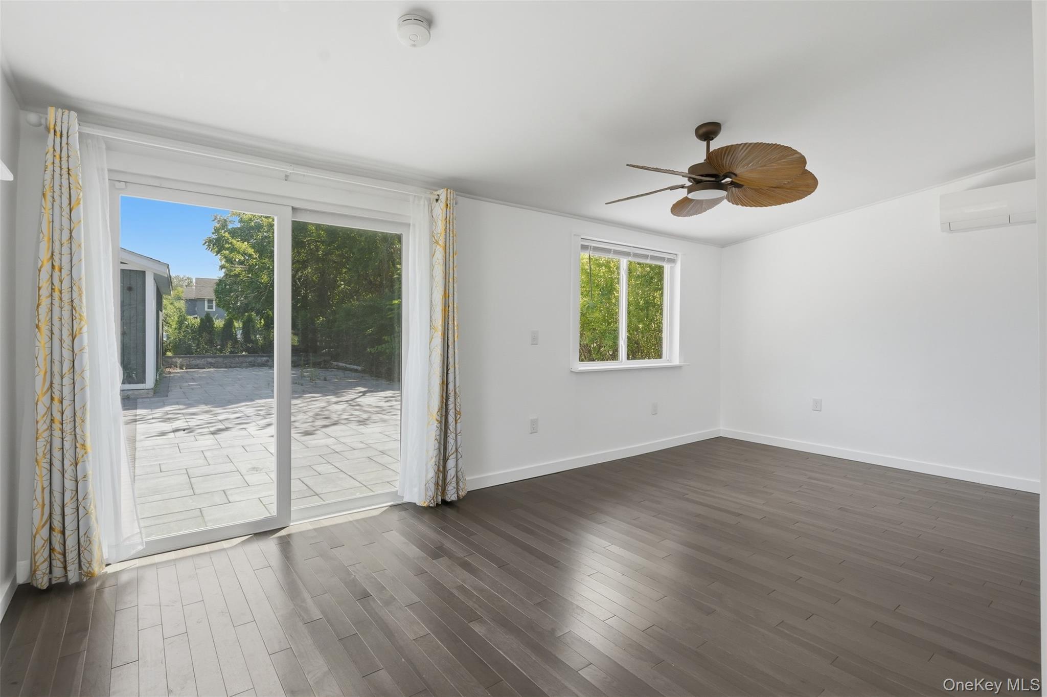 142 Railroad Avenue – For Sale photo 10