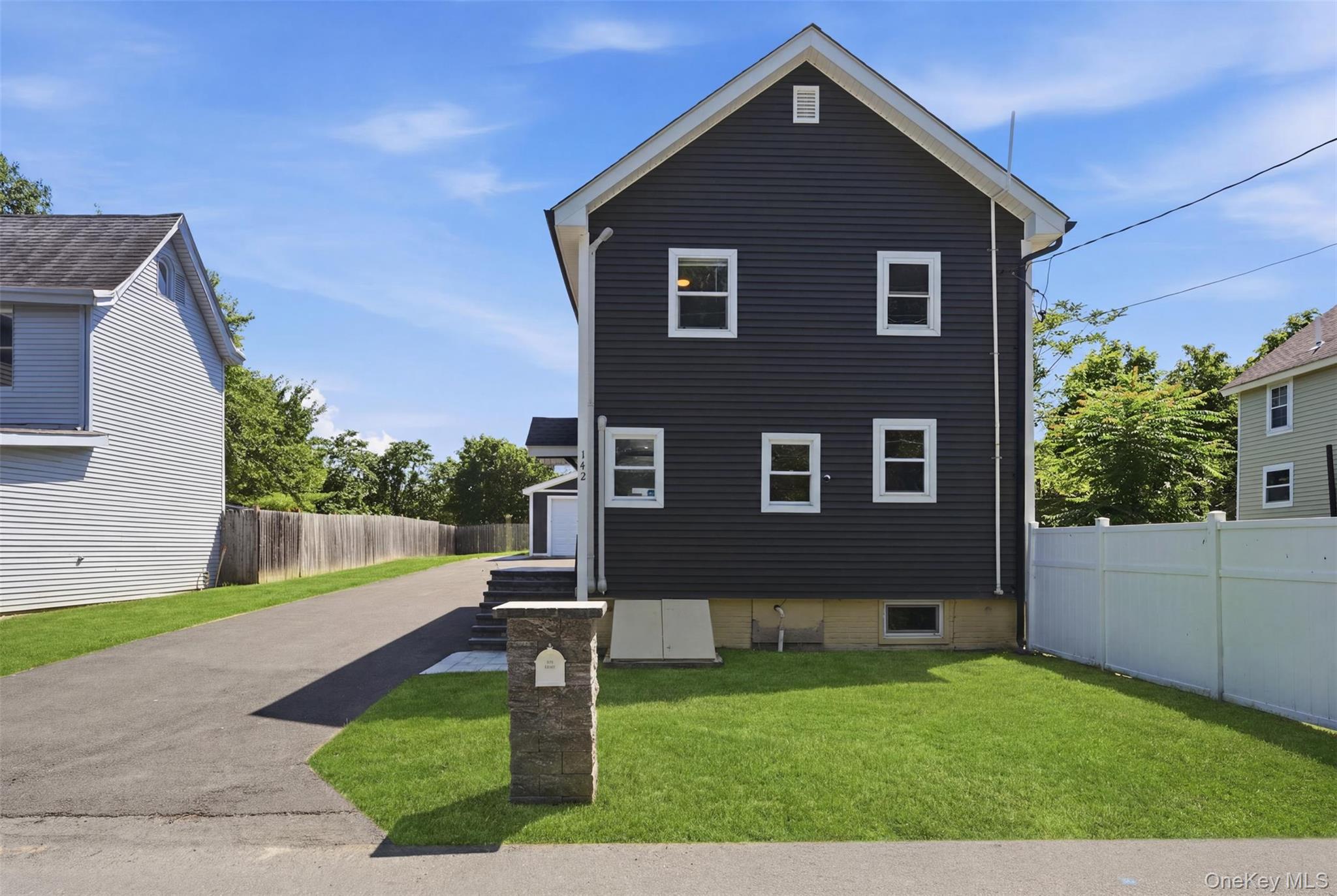 142 Railroad Avenue – For Sale photo 25