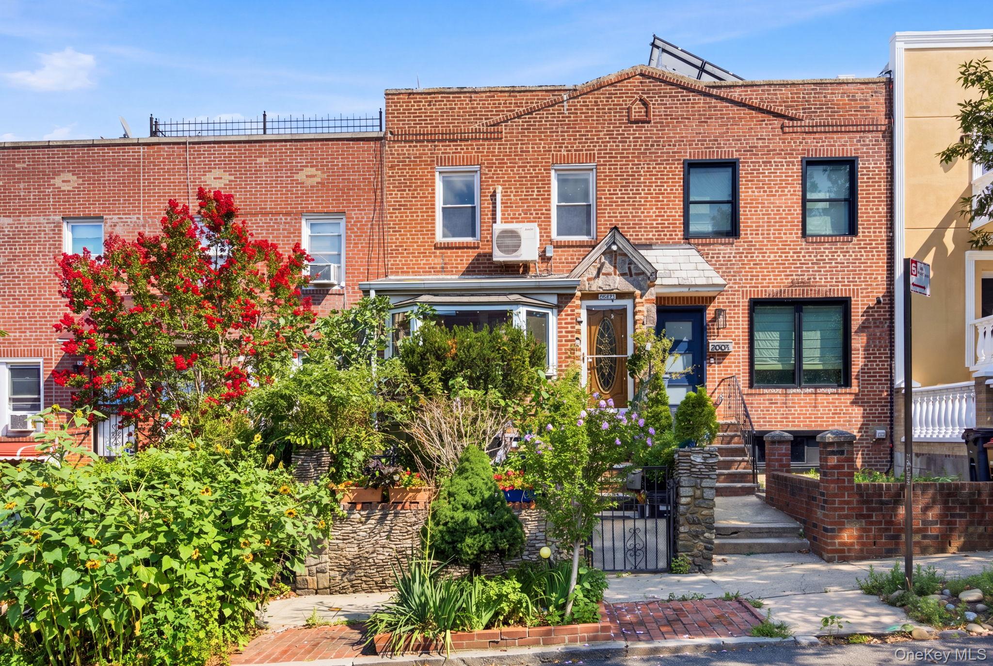 2005 26th Street – For Sale